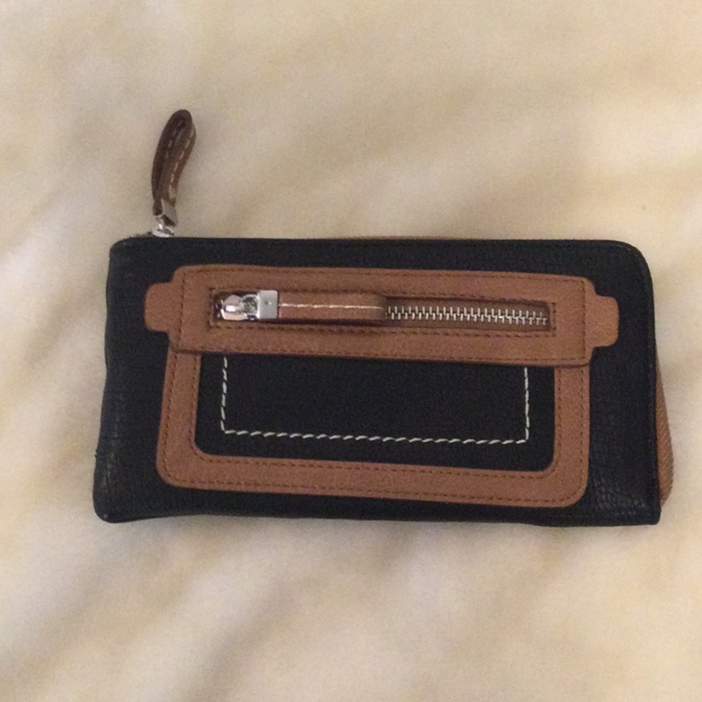 Clarks wallet